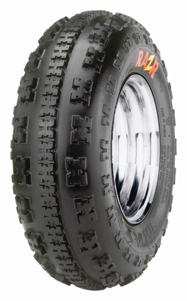 Stahlfelgen-Set (Schwarz) + Maxxis Razr Reifen SET Winterreifen